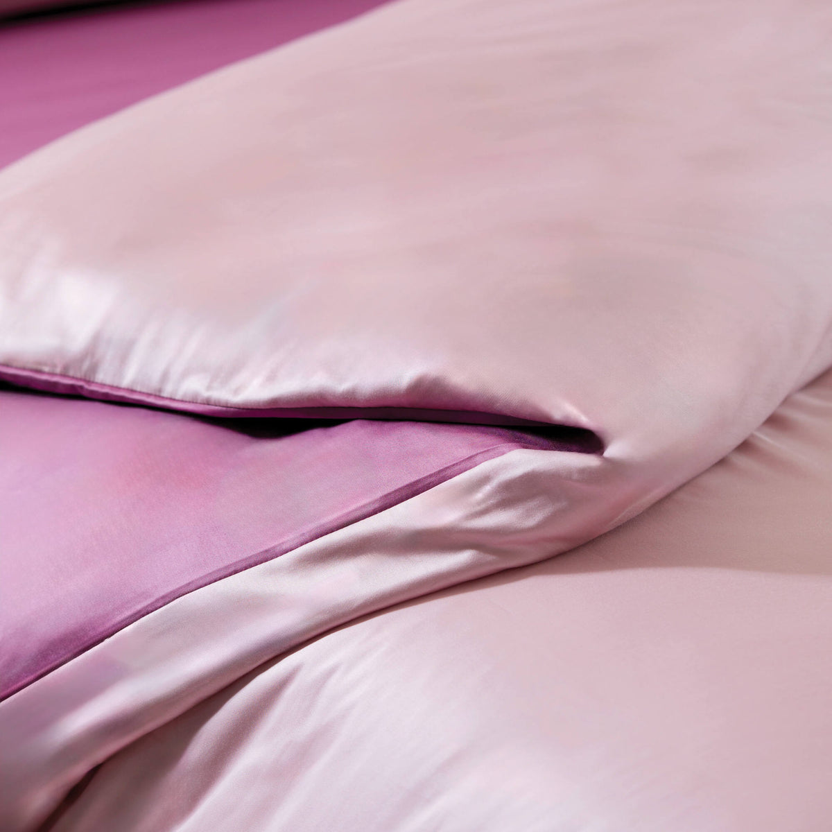 Parure copripiumino Bi-Color Marais Sorbetto / Edera in Cotone Raso 600 TC 300 - Finissaggio silk - 255x200 (+50)